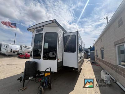 2022 Forest River RV Wildwood Lodge - Photo 3