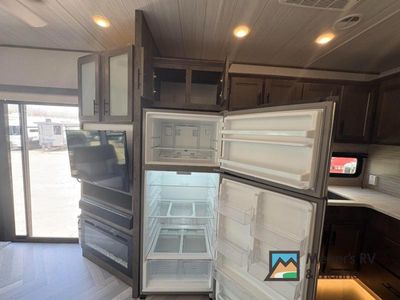 2022 Forest River RV Wildwood Lodge - Photo 12