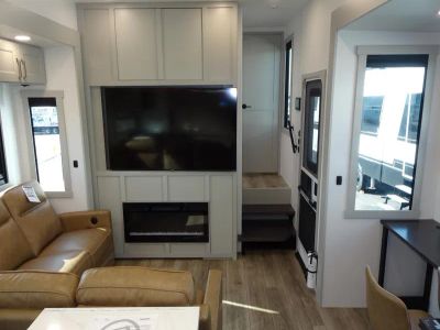 2026 Brinkley RV MODEL G - Photo 3