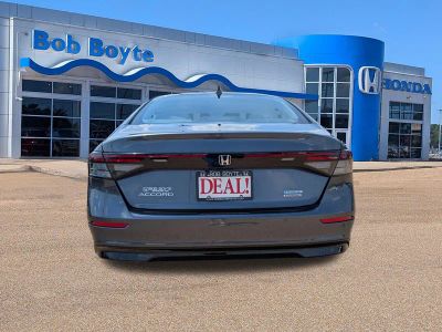 2026 Honda Accord Hybrid - Photo 4
