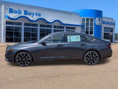 2026 Honda Accord Hybrid - Photo 2
