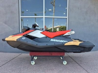 2025 Sea-Doo Spark for 3 Rotax 900 ACE - 90 CONV with IBR and Audio — interior view