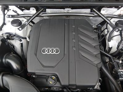2025 Audi Q5 — photo 10 view