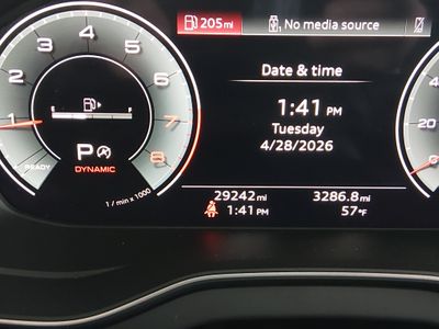 2025 Audi Q5 — photo 14 view