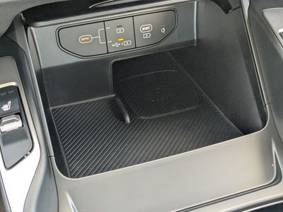2026 Kia Sorento Plug-In Hybrid — photo 27 view