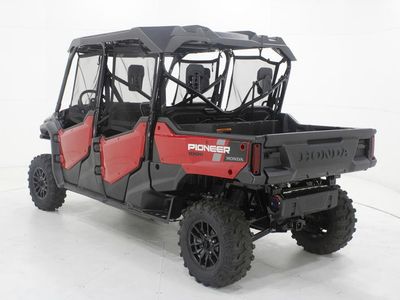 2025 Honda Pioneer 1000-6 Deluxe Crew — interior view
