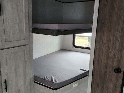 2025 Keystone Zinger 260BH - Photo 9
