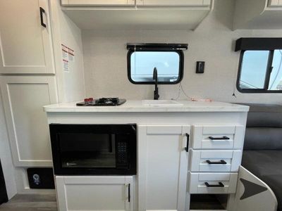 2026 Jayco Jay Flight SLX — photo 11 view