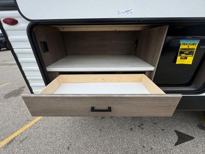 2025 Jayco Jay Flight SLX — photo 12 view