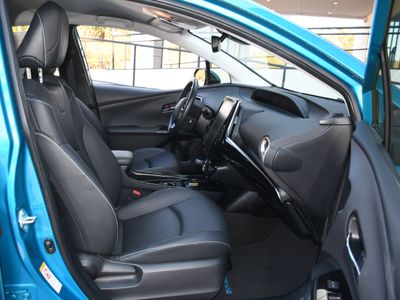 2021 Toyota Prius Prime - Photo 19