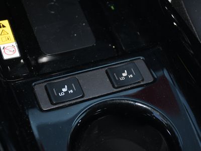 2021 Toyota Prius Prime - Photo 13