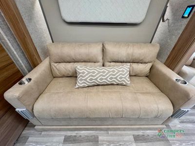 2025 Tiffin Motorhomes Wayfarer - Photo 24