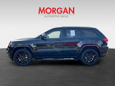 2019 Jeep Grand Cherokee — interior view