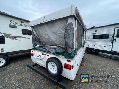 2004 Fleetwood RV TACOMA - Photo 4