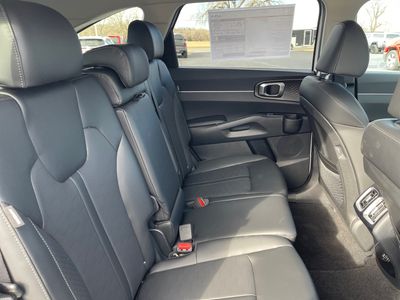 2026 Kia Sorento — photo 14 view