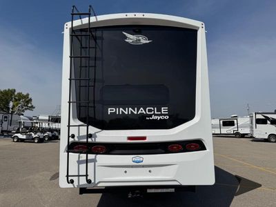 2026 Jayco Pinnacle — detail view