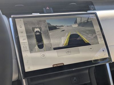 2026 Land Rover Discovery Sport - Photo 18
