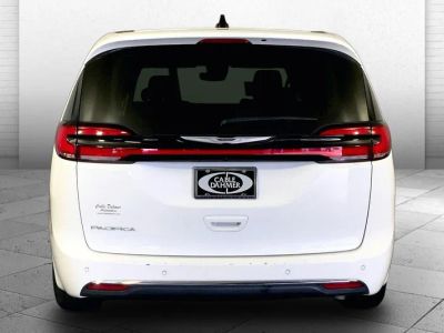 2024 Chrysler Pacifica — rear three-quarter view