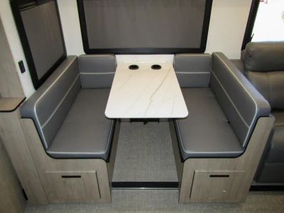 2026 Grand Design LINEAGE SERIES F - Photo 9