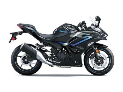 2025 Kawasaki Ninja® 500 ABS Metallic Flat Spark Black/Metallic Spark Black — front three-quarter view