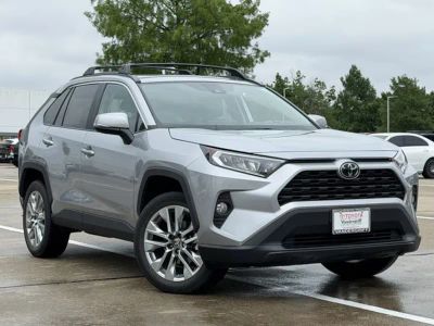 2021 Toyota RAV4 - Photo 2