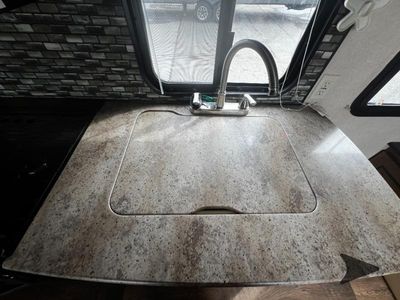 2017 Forest River RV Wildwood X-Lite — photo 18 view