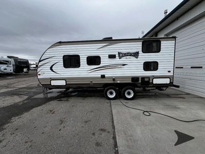 2017 Forest River RV Wildwood X-Lite — front three-quarter view