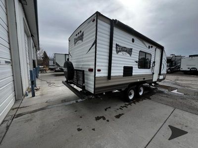 2017 Forest River RV Wildwood X-Lite — photo 7 view