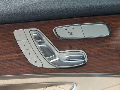 2022 Mercedes-Benz GLC - Photo 21