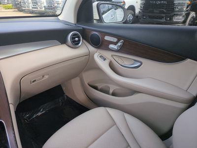 2022 Mercedes-Benz GLC - Photo 18