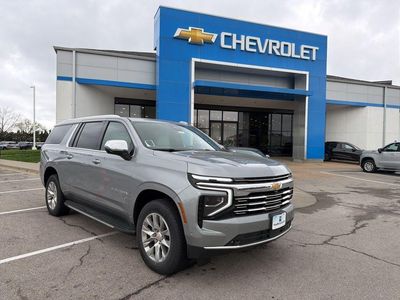 2025 Chevrolet Suburban CK10906 — front three-quarter view
