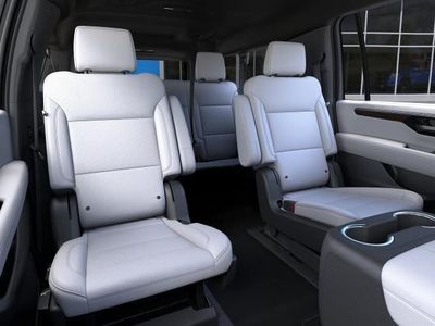 2025 Chevrolet Suburban — photo 56 view