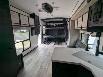 2023 Cruiser RV Stryker — photo 15 view