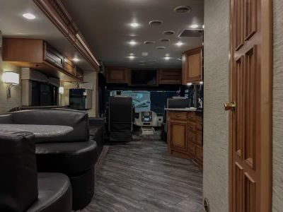 2018 Newmar BAY STAR — rear three-quarter view