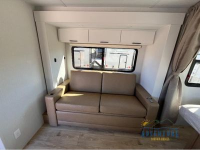 2026 Winnebago Thrive — photo 8 view
