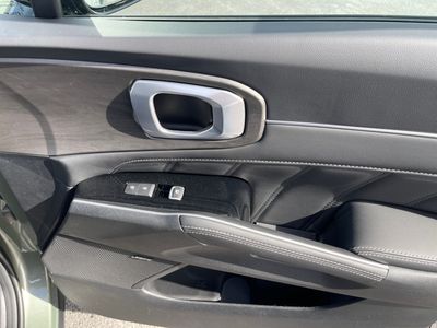 2026 Kia Sorento — photo 21 view