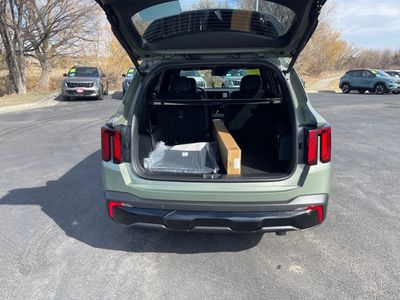 2026 Kia Sorento — photo 17 view