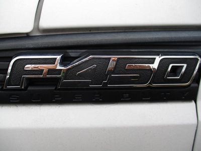 2013 Ford F-450 - Photo 8
