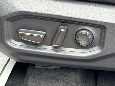 2022 Toyota Tundra 2WD - Photo 23