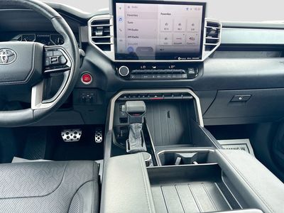 2022 Toyota Tundra 2WD - Photo 17