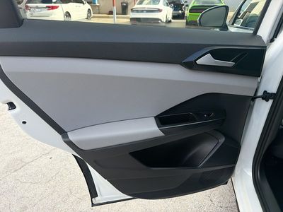 2022 Volkswagen Taos — photo 25 view