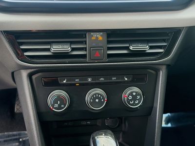 2022 Volkswagen Taos — photo 13 view