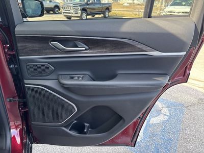 2026 Jeep Grand Cherokee - Photo 51