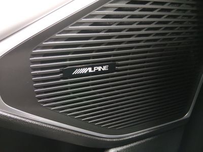 2025 Jeep Wagoneer - Photo 19