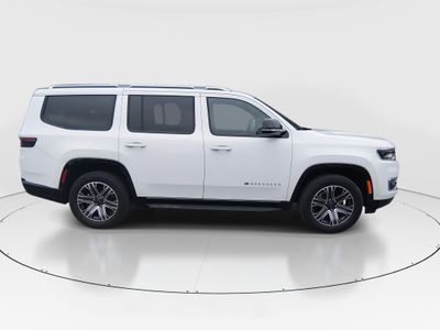 2025 Jeep Wagoneer - Photo 8