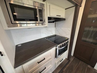 2022 Dutchmen RV Atlas - Photo 15