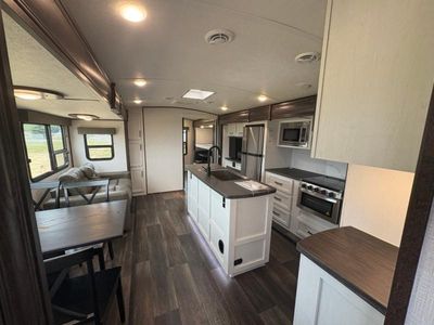 2022 Dutchmen RV Atlas - Photo 10