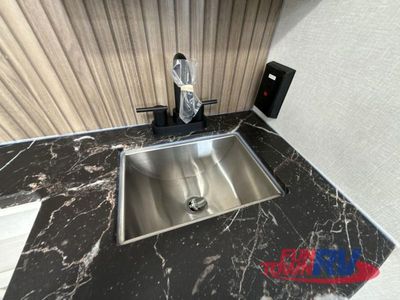 2025 Dutchmen RV Astoria - Photo 33