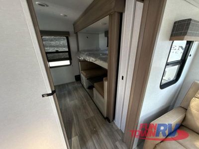 2025 Dutchmen RV Astoria - Photo 3