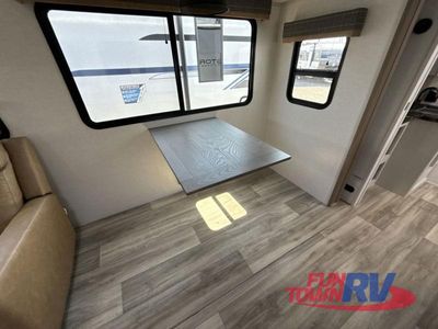 2025 Dutchmen RV Astoria - Photo 5